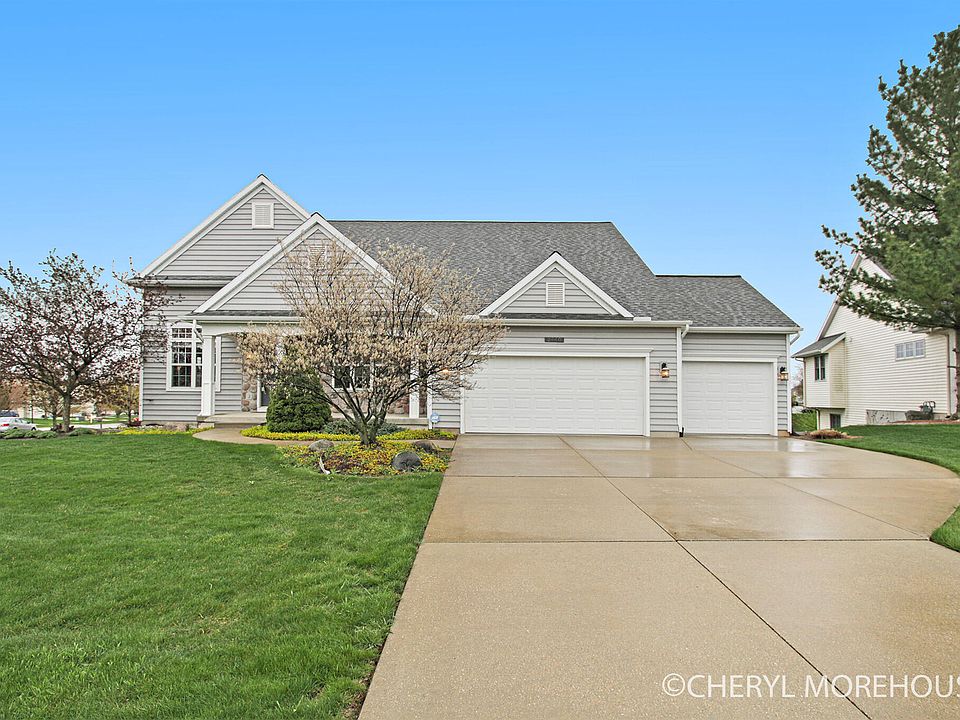 1st image of 2440 Peerpoint Dr SE