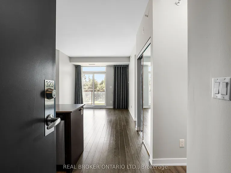 3560 Saint Clair Ave E #323 — Photo 2