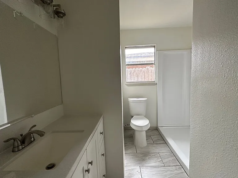 129 N Janin Cir — Photo 7