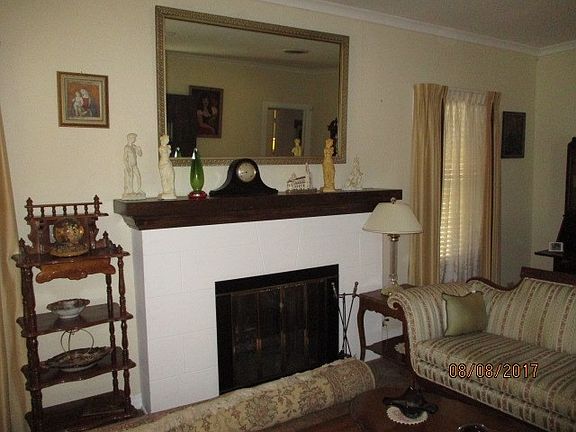 5th image of 2127 W Kings Hwy