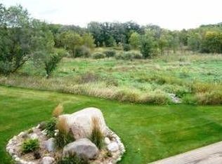 17052 Kings Ct, Lakeville, MN 55044
