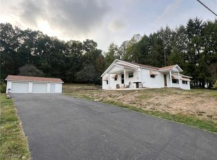 6676 State Route 212 NE, Mineral City, OH 44656