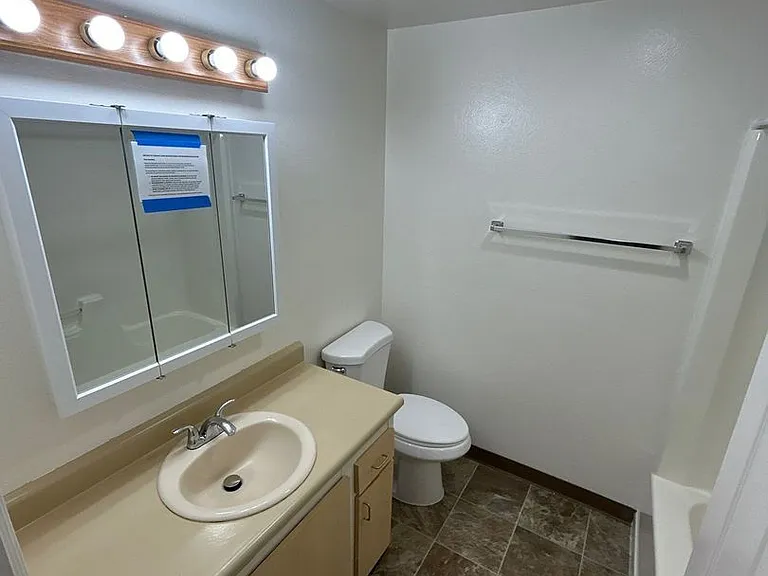 The Firs Apartments — Photo 9