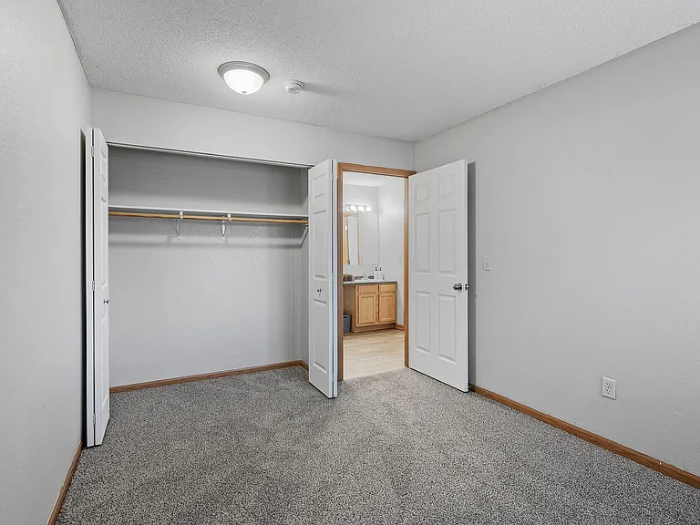 River Ridge Apartments — Photo 81