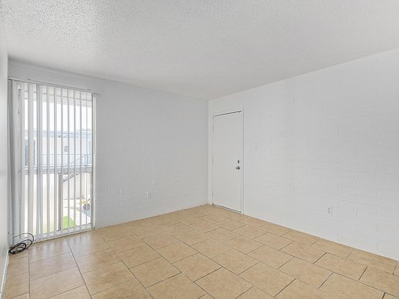 5th image of 1011 E Orange St #70
