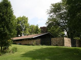 3919 Leewood Rd, Stow, OH 44224