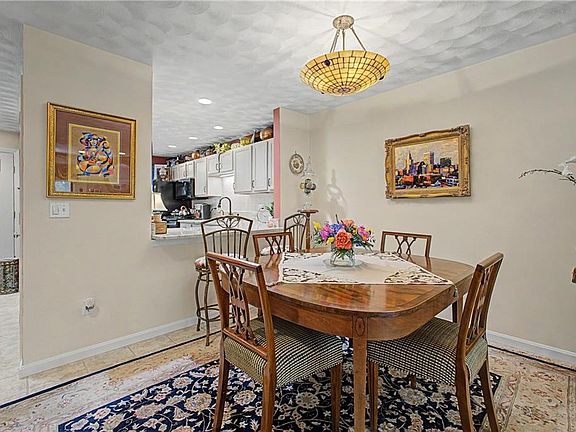 5th image of 5 Wake Robin Rd Unit 3004