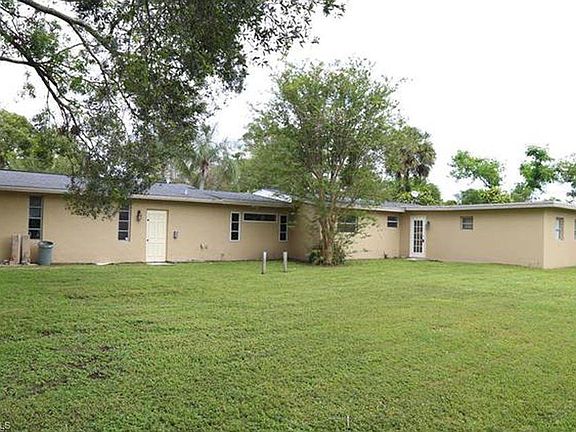 3rd image of 355 Park Lane Dr