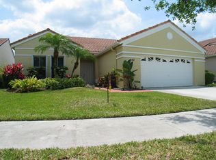 493 Carrington Ln, Weston, FL 33326