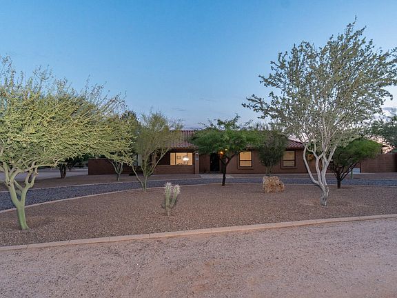 10737 E Adobe Road-6