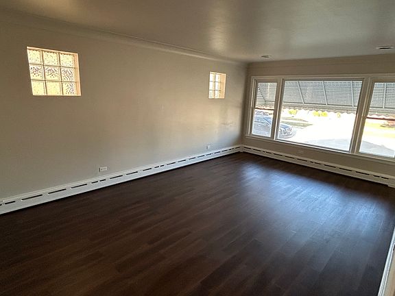 4th image of 7300 N Oriole Ave
