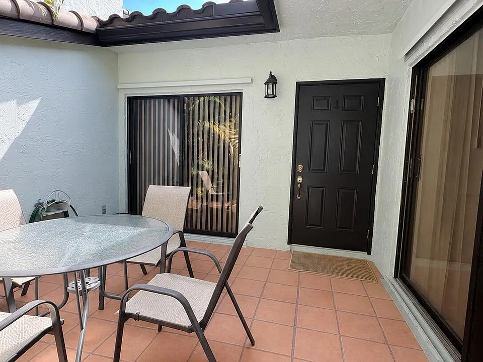 22274 Pineapple Walk Dr #1