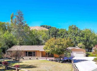 9334 Crow Canyon Rd, Castro Valley, CA 94552
