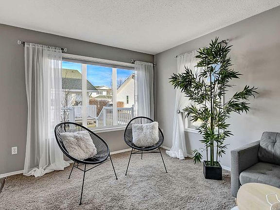 3rd image of 309-6914 100th St #309
