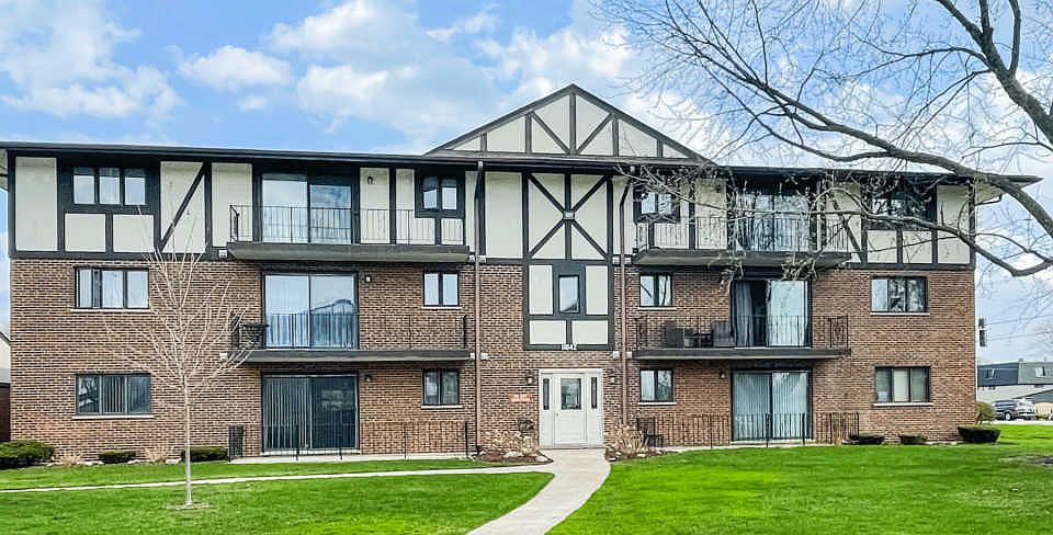 1st image of 11042 Theresa Cir #3B