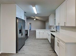 300 Henry St, Waxahachie, TX 75165