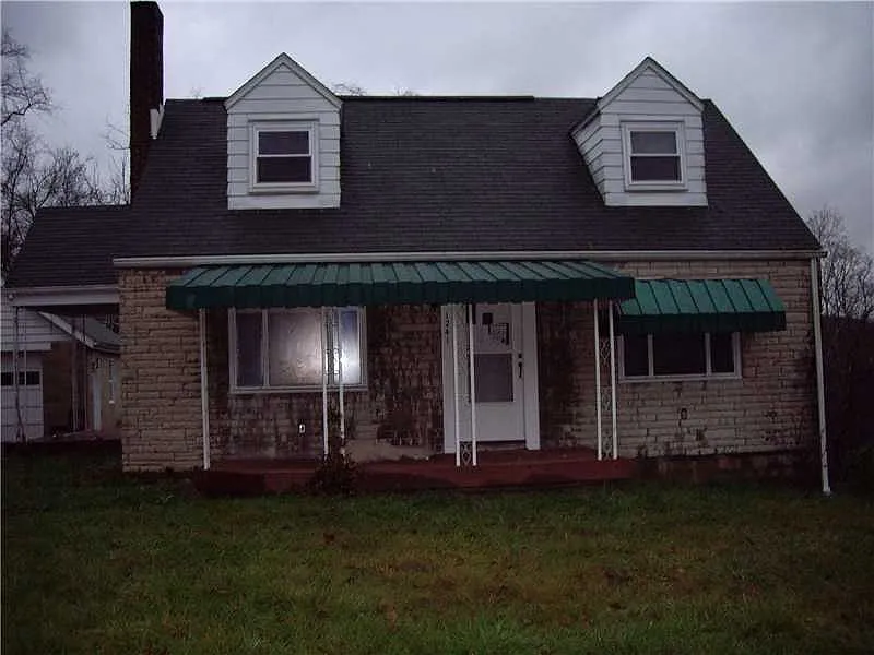 1241 Connellsville Rd photo 1