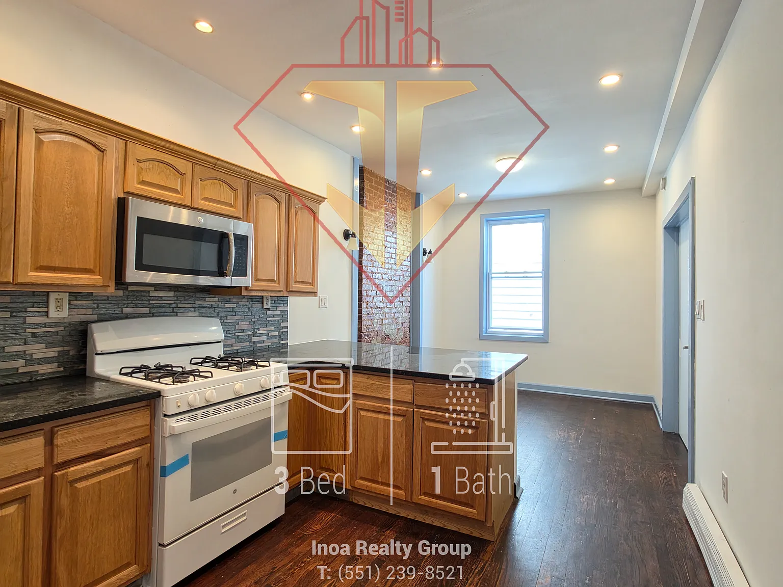 3 bed, $2,000 — Photo 2