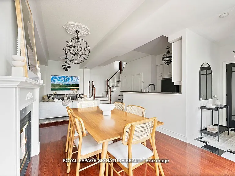 1 Rean Dr #Townhouse 9 — Photo 6