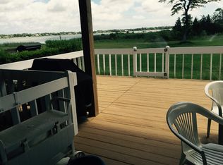 61 W Tiana Rd #5, Hampton Bays, NY 11946