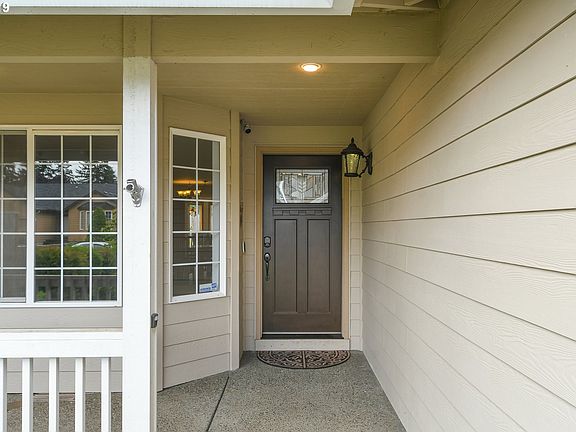 3rd image of 15711 NE 72nd St