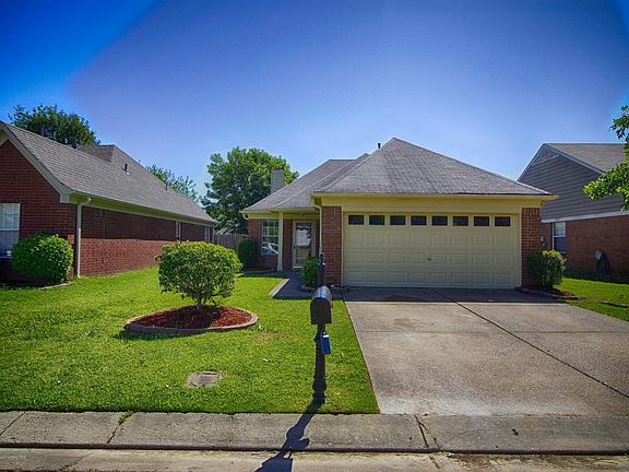 2nd image of 5608 Kayla Dr