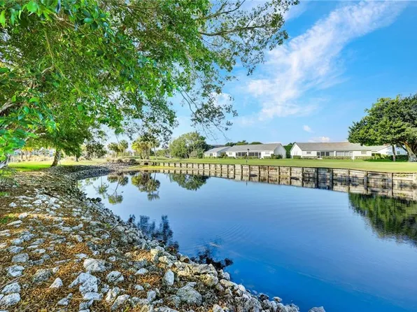 100 Forest Lakes Blvd APT 110, Naples, FL 34105