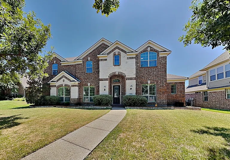 3006 Knightsbridge Ln — Photo 1