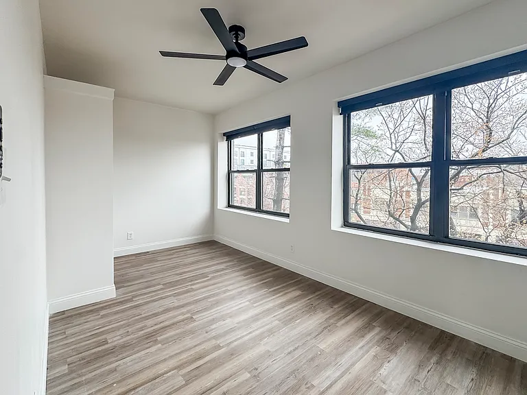 5621 Pershing Ave #1 — Photo 9