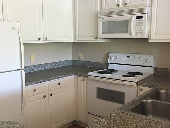 2nd image of 8889 Caminito Plaza Centro #7334