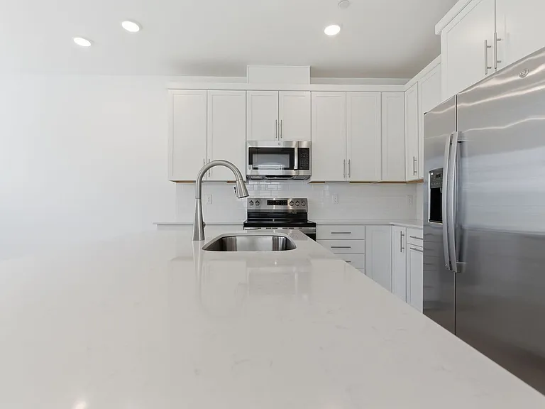 309 Lynwood Station Blvd — Photo 10