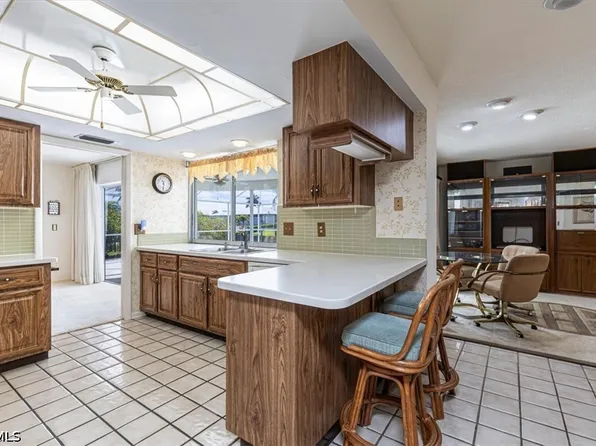 9841 Cypress Lake Dr, Fort Myers, FL 33919