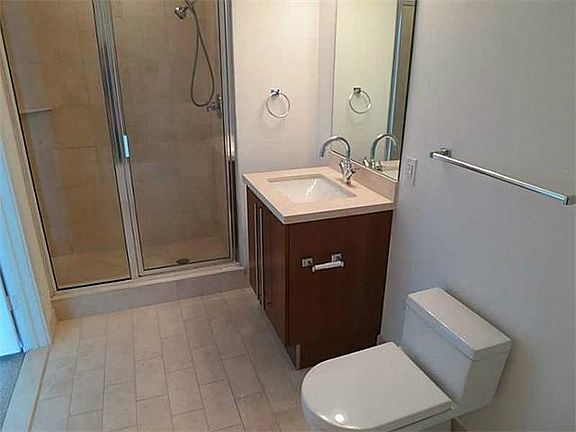 3rd image of 1111 SW 1st Ave APT 2021