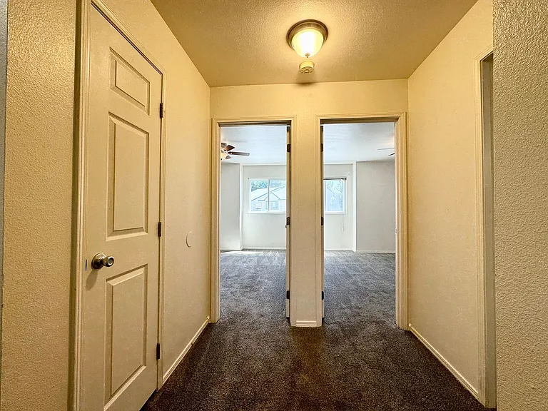Susan Lane 4-plex — Photo 9