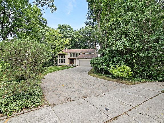 2nd image of 2145 Ridge Ave