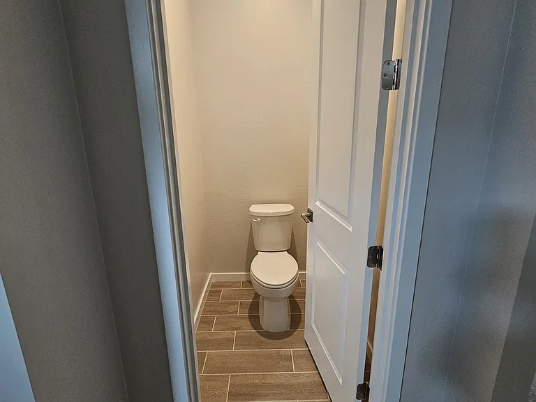 23011 W Potter Dr — Photo 10