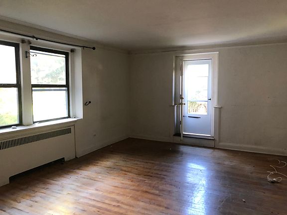 3rd image of 632 Gramatan Ave #1