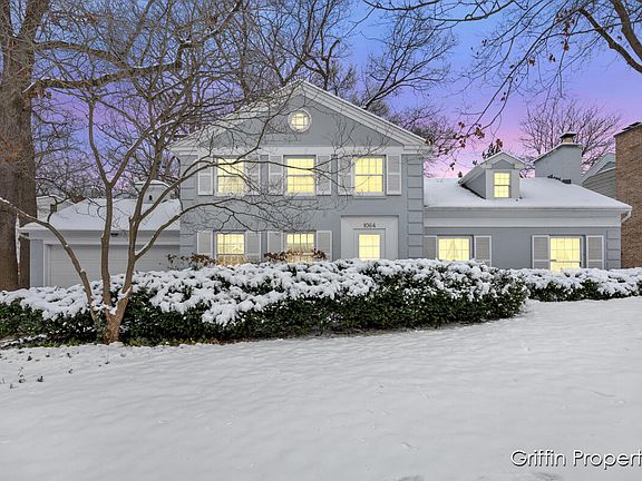 3rd image of 1064 Gladstone Dr SE