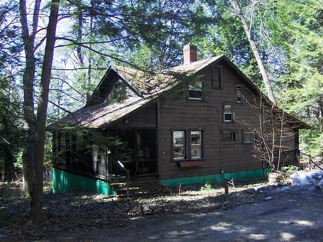 2nd image of 14 Pine Rd