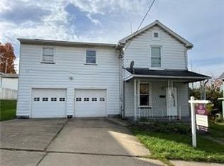 1808 S Jefferson St, New Castle, PA 16102