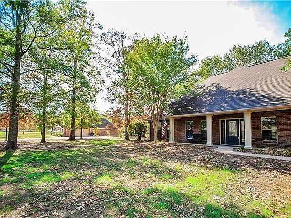 2nd image of 108 Fox Run Dr