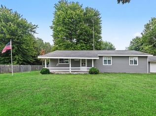 12909 60th St, Bangor, MI 49013