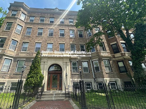 2nd image of 211 Park Dr #12