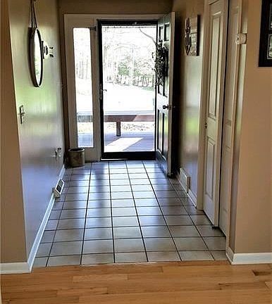 4th image of 4555 Sunrise Dr