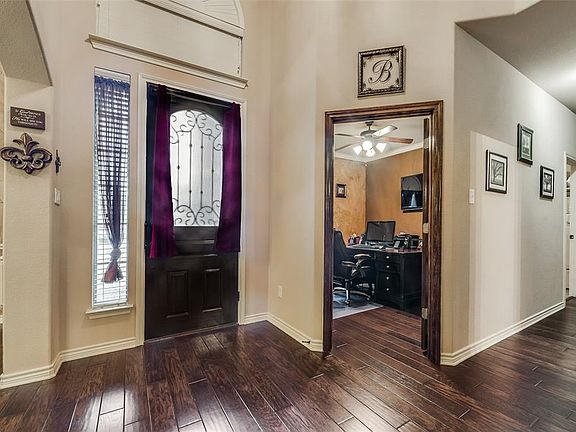 2nd image of 2720 Ponce De Leon