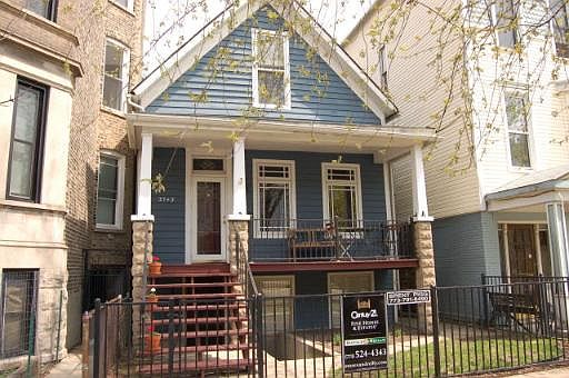 1st image of 3743 N Kenmore Ave