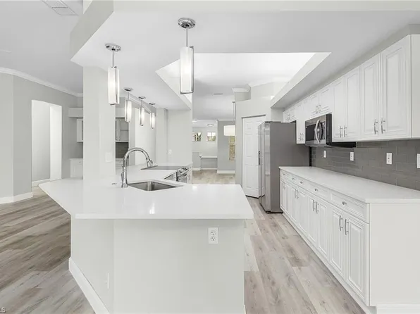 10801 Crooked River RD #202, ESTERO, FL 34135
