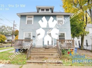835 9th St NW, Grand Rapids, MI 49504