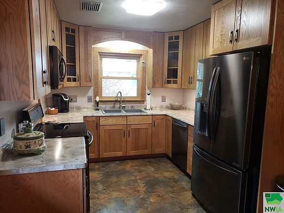 5th image of 3840 Hamilton Blvd