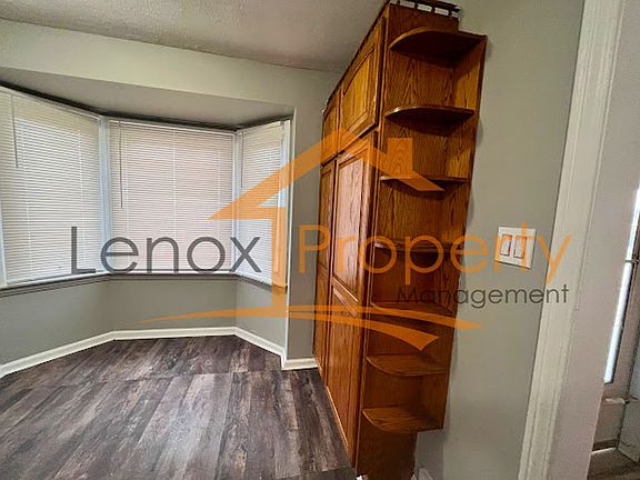 4th image of 22510 Petersburg Ave